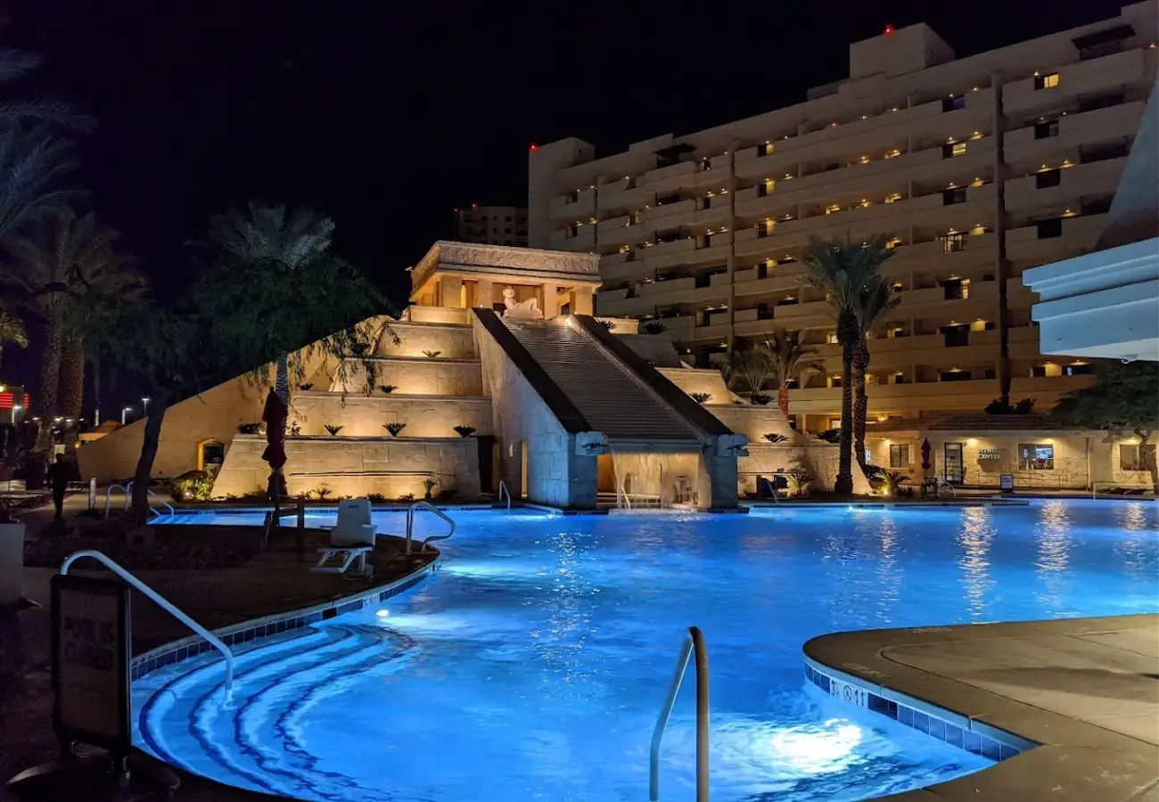 Cancun Resort Las Vegas by Diamond Resorts image 3