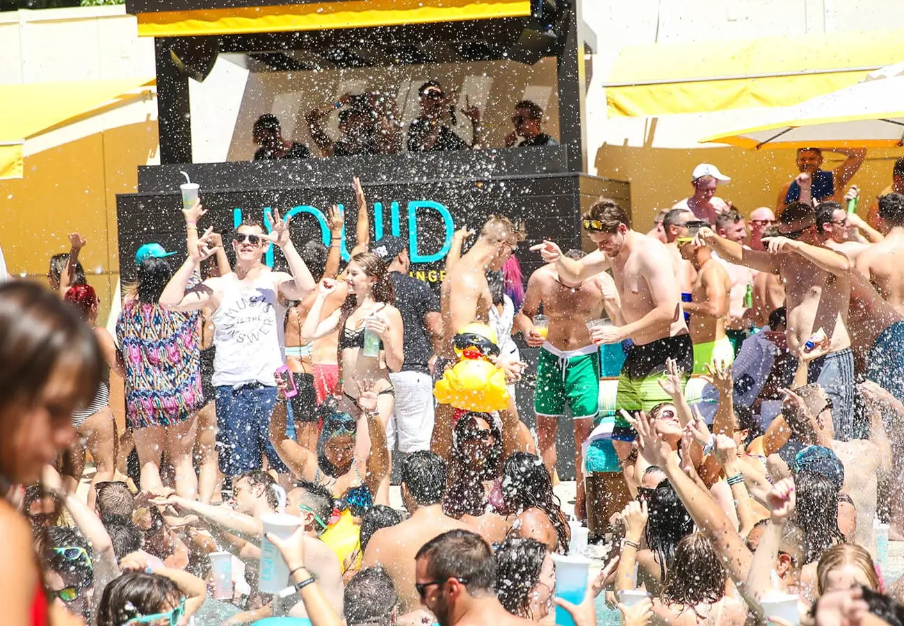 Liquid Pool image 3