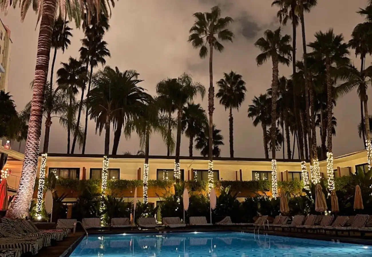 Tropicana Pool Cafe image 2