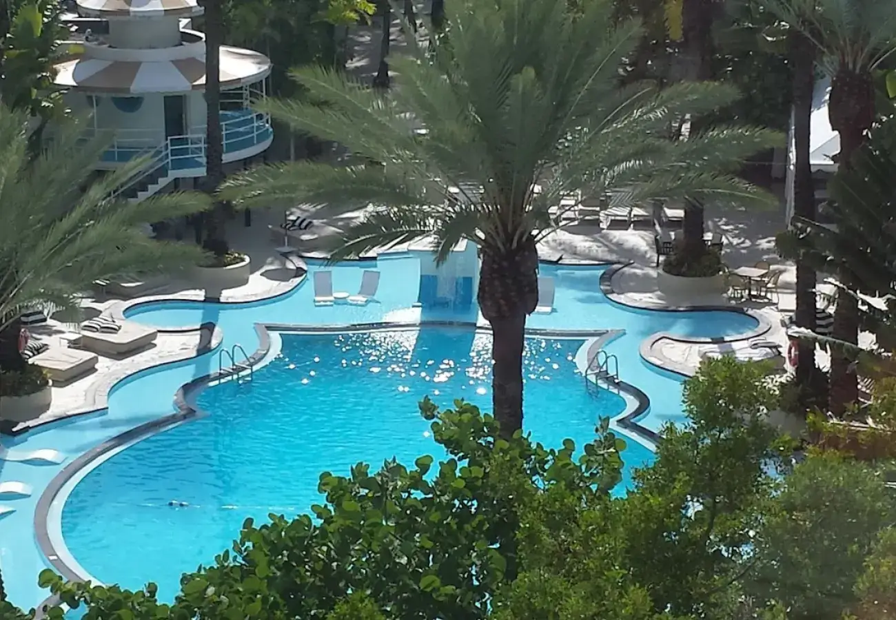 Raleigh Hotel image 2