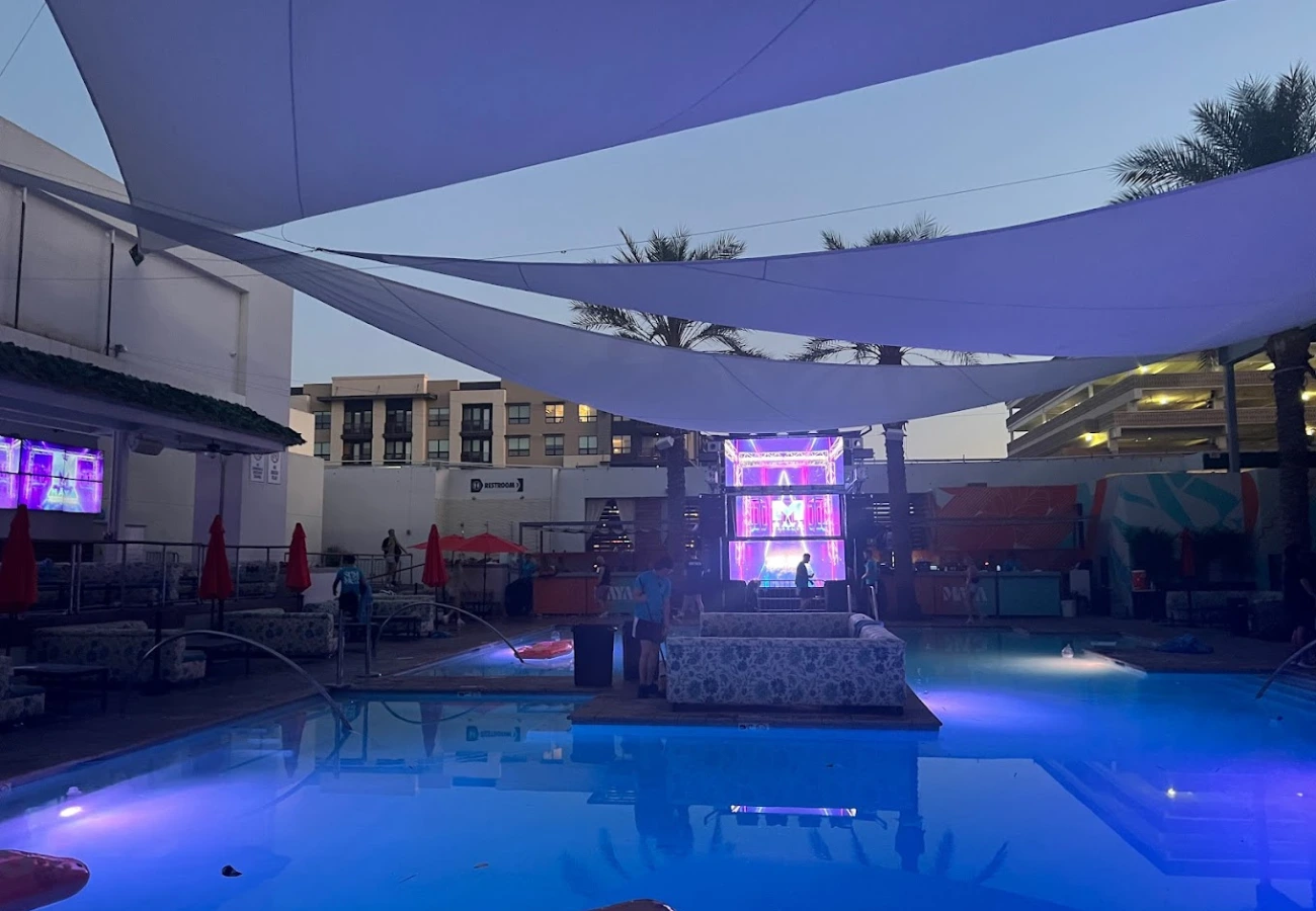 Maya Dayclub 3