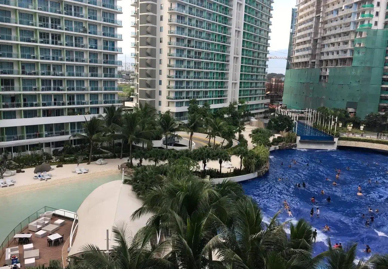 Azure Urban Resort Residences Pool party 3