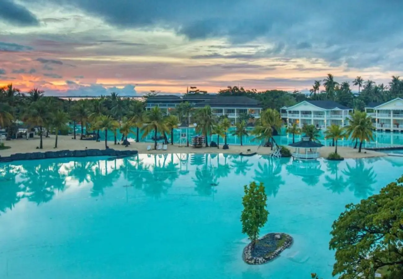 Plantation Bay Resort and Spa Pool Party 3